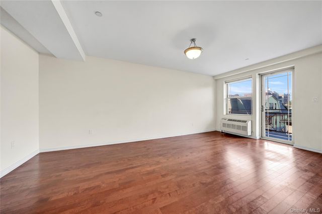 40-40 75th Street 3A, Elmhurst, NY 11373
