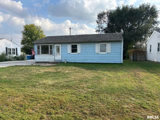 16806 10TH Avenue North, East Moline, IL 61244