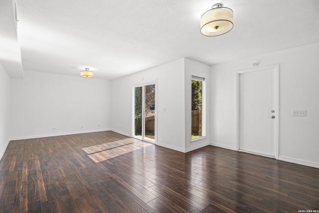 11840 Sandman St, San Antonio, TX 78216