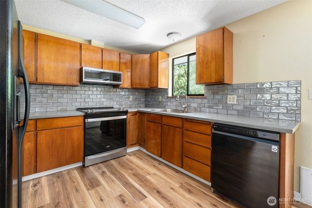 4554 N Siesta Place, Oak Harbor, WA 98277