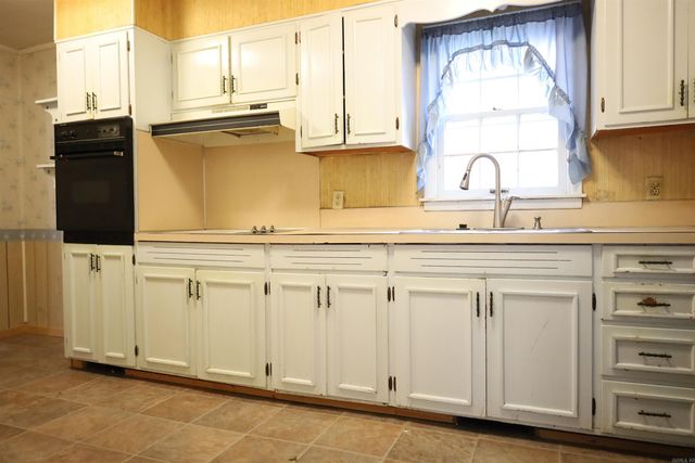 121 S 12th Street, Paragould, AR 72450