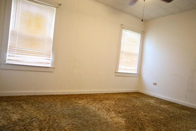 121 S 12th Street, Paragould, AR 72450