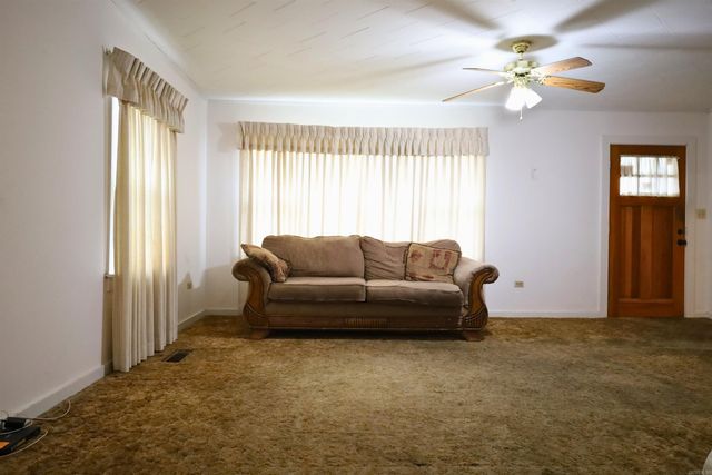 121 S 12th Street, Paragould, AR 72450