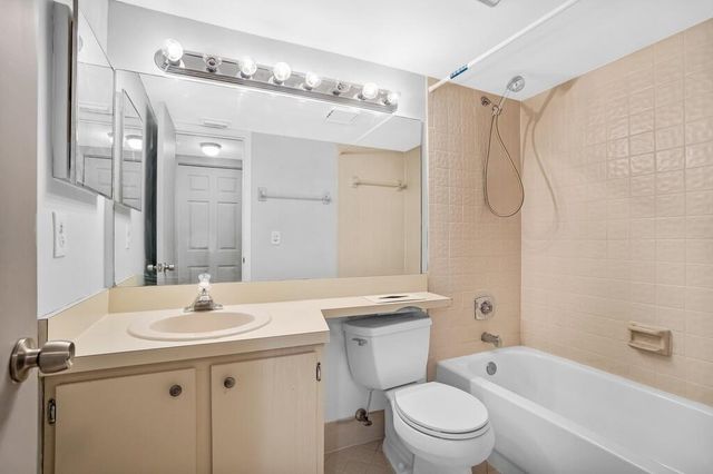 3047 Carambola Cir S 2324, Coconut Creek, FL 33066