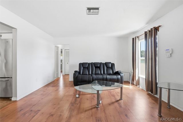 9376 N Citrus Springs Boulevard, Citrus Springs, FL 34434