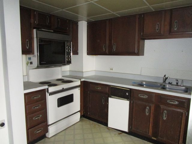 465 W Dominion Drive 1003, Wood Dale, IL 60191
