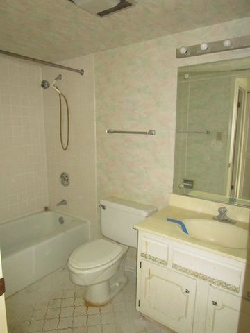 465 W Dominion Drive 1003, Wood Dale, IL 60191