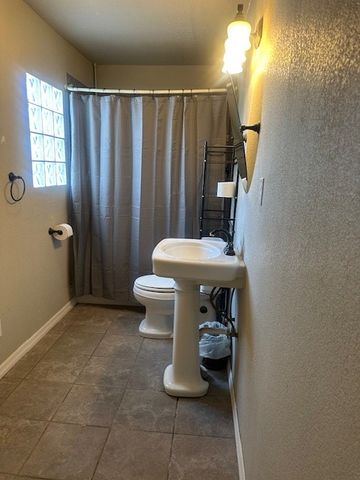 1304 W Division St, Fort Stockton, TX 79735