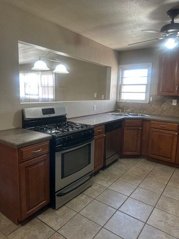 1304 W Division St, Fort Stockton, TX 79735