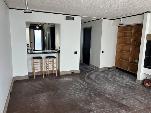 503 AVENUE B NW 503, Winter Haven, FL 33881