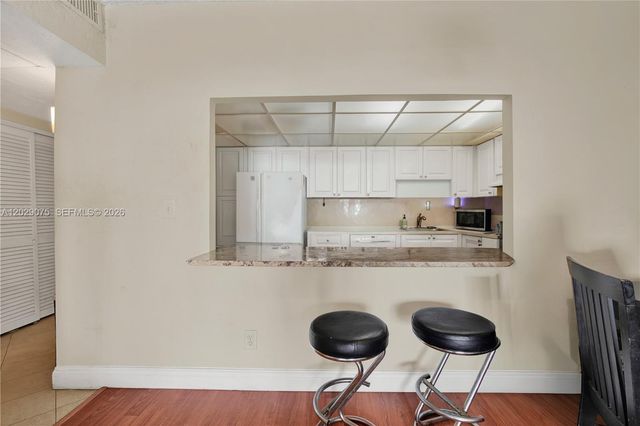 19390 Collins Ave 1419, Sunny Isles Beach, FL 33160