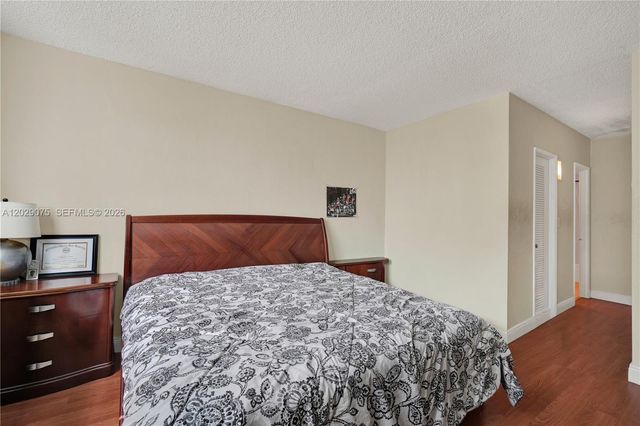 19390 Collins Ave 1419, Sunny Isles Beach, FL 33160
