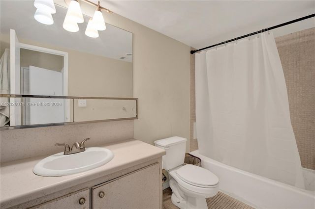 19390 Collins Ave 1419, Sunny Isles Beach, FL 33160