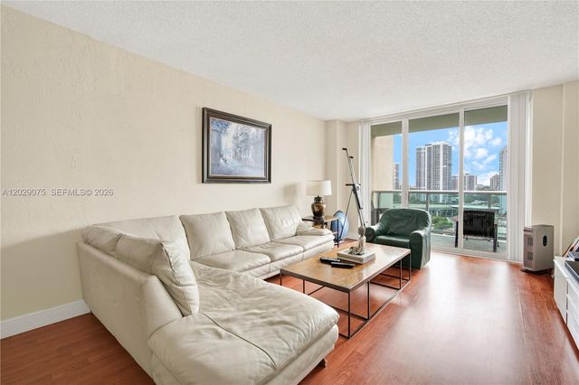 19390 Collins Ave 1419, Sunny Isles Beach, FL 33160