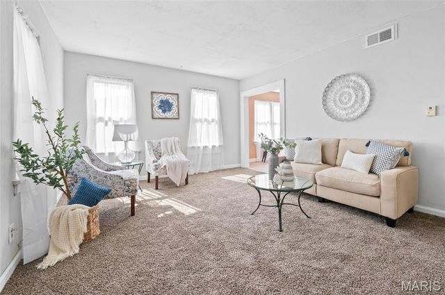 217 Whitelaw Avenue, East Alton, IL 62024