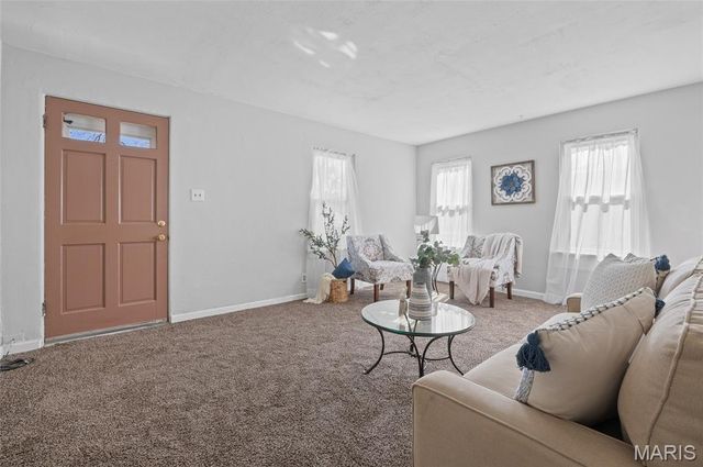 217 Whitelaw Avenue, East Alton, IL 62024