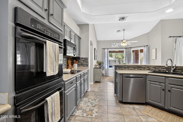 9370 W WEAVER Circle, Casa Grande, AZ 85194