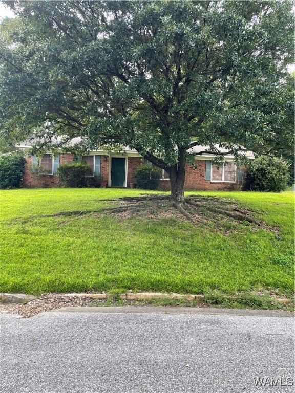 115 Brookside, Northport, AL 35473