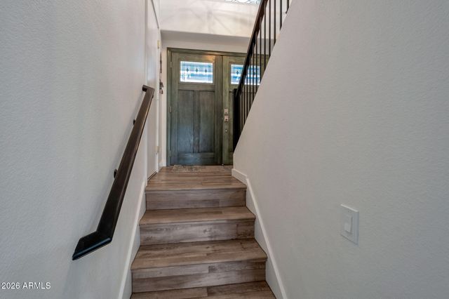 14 S GOLDEN KEY Drive, Gilbert, AZ 85233