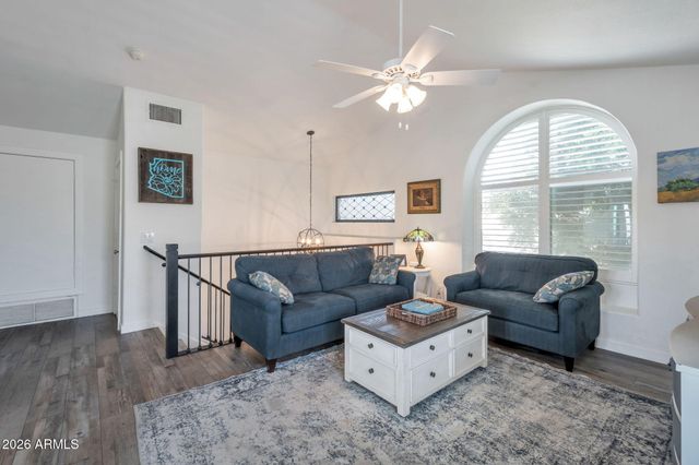 14 S GOLDEN KEY Drive, Gilbert, AZ 85233