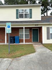 219 Palace Circle, Jacksonville, NC 28546