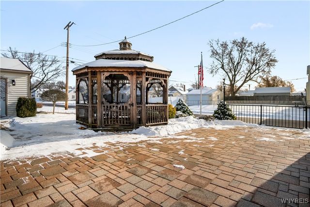 101 Wendover Avenue, Tonawanda, NY 14223