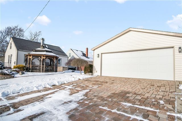 101 Wendover Avenue, Tonawanda, NY 14223