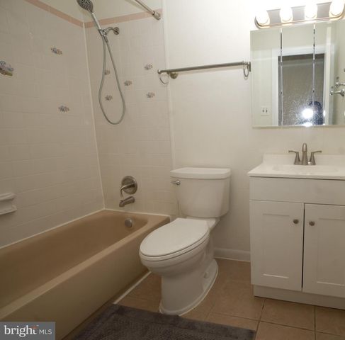 13629 KINGSMAN RD, Woodbridge, VA 22193
