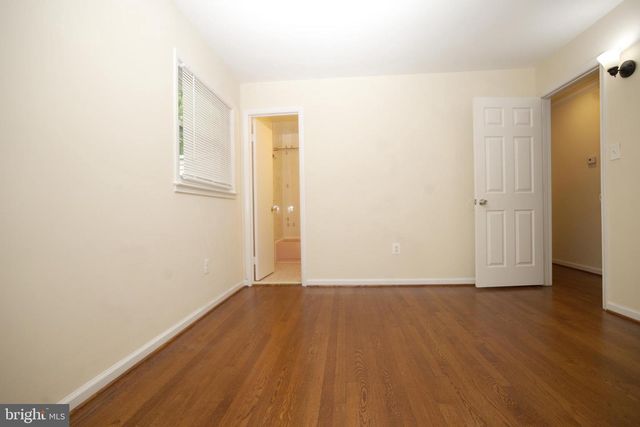 13629 KINGSMAN RD, Woodbridge, VA 22193