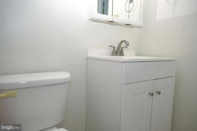 13629 KINGSMAN RD, Woodbridge, VA 22193