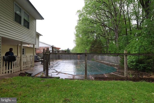 13629 KINGSMAN RD, Woodbridge, VA 22193