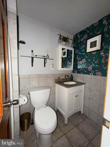 313 S WASHINGTON ST, Baltimore, MD 21231