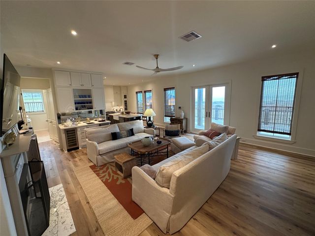 183 Ocean Shores Drive, Port Bolivar, TX 77650
