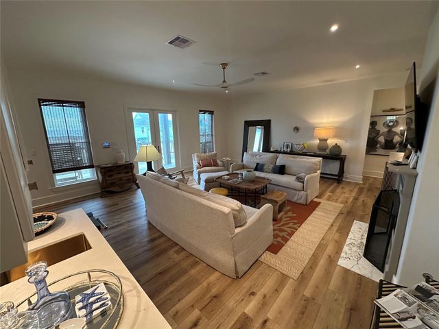183 Ocean Shores Drive, Port Bolivar, TX 77650