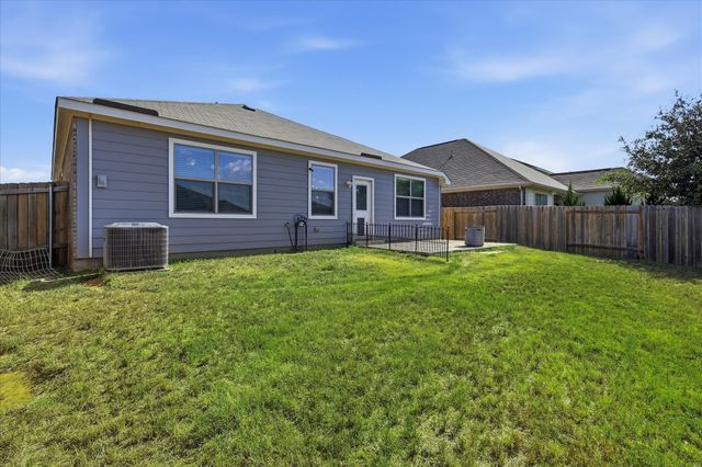 7533 Pleasant Oaks Street, Fort Worth, TX 76120