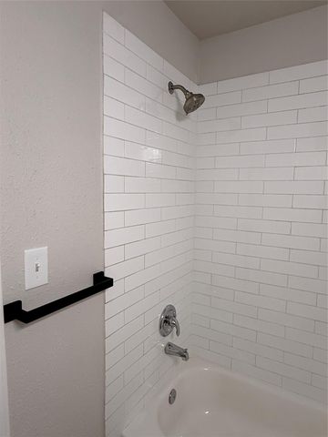 7427 Avenue I C, Houston, TX 77011