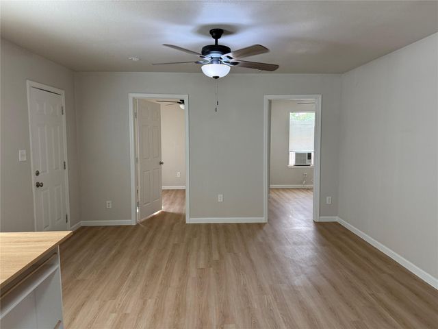 7427 Avenue I C, Houston, TX 77011