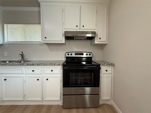 7427 Avenue I C, Houston, TX 77011