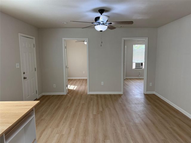 7427 Avenue I C, Houston, TX 77011