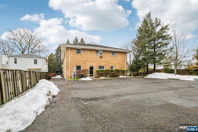 631 E Palisade Avenue, Englewood Cliffs, NJ 07632
