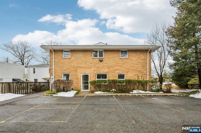 631 E Palisade Avenue, Englewood Cliffs, NJ 07632