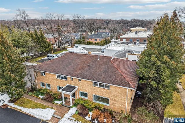 631 E Palisade Avenue, Englewood Cliffs, NJ 07632