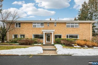 631 E Palisade Avenue, Englewood Cliffs, NJ 07632