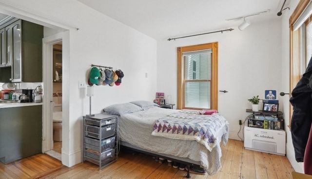46 Hunting Street, Somerville, MA 02143