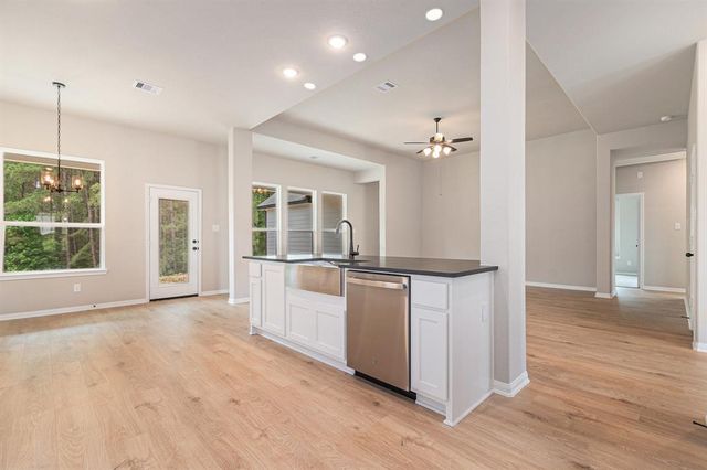 9650 Moss Rose, Willis, TX 77378