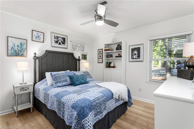 808 Carriage Crossing Lane A, Greensboro, NC 27410