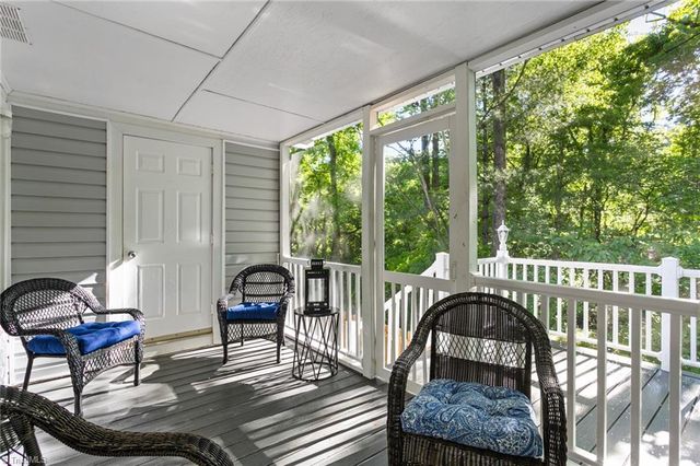 808 Carriage Crossing Lane A, Greensboro, NC 27410