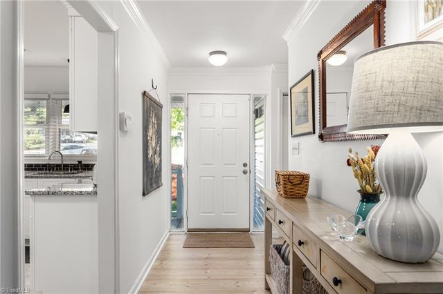 808 Carriage Crossing Lane A, Greensboro, NC 27410
