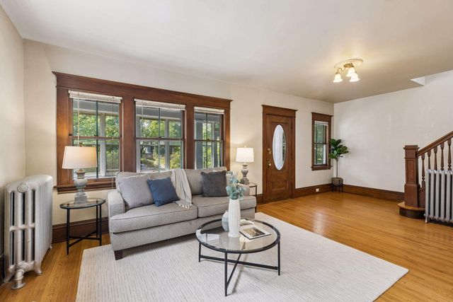 2147 Dayton Avenue, Saint Paul, MN 55104