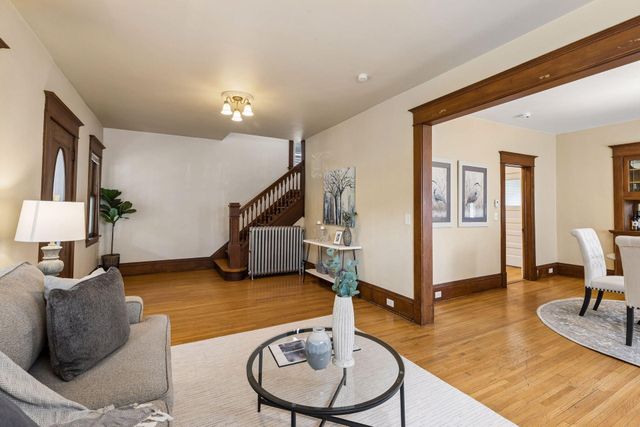 2147 Dayton Avenue, Saint Paul, MN 55104